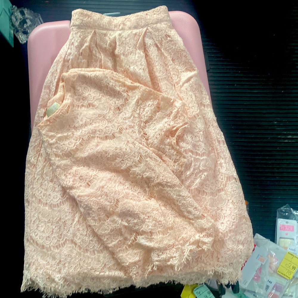 Forever 21 (2) piece lace skirt and top size 2x